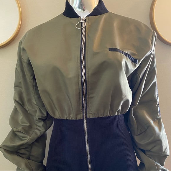 ✨NWT✨CAPSULLE Bodycon Front Zipper Mini Dress S/M - Picture 6 of 12